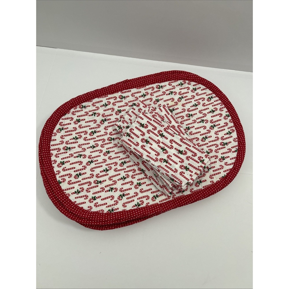 Christmas‎ Placemat And Napkin Set/24 Candy Cane Quilted Stains Vtg SKU 1229